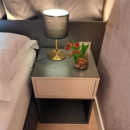 Old Town L Apartman *