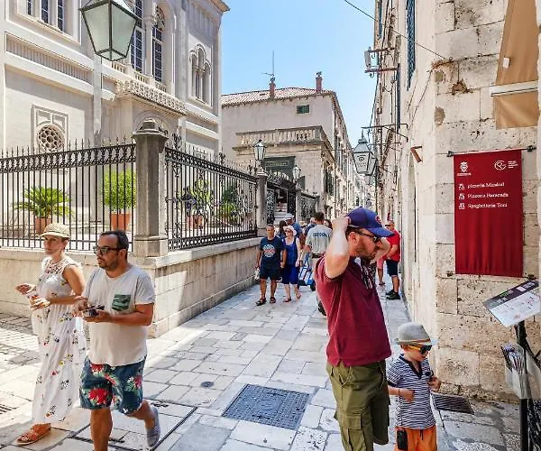 アパート Old Town L