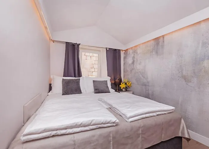 アパート Old Town L